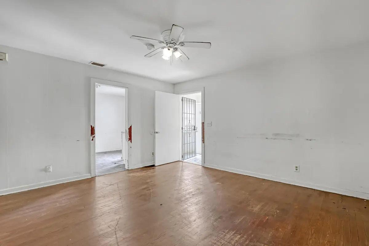 Front Unit Living at 5014 SPRUCE Avenue, West Palm Beach