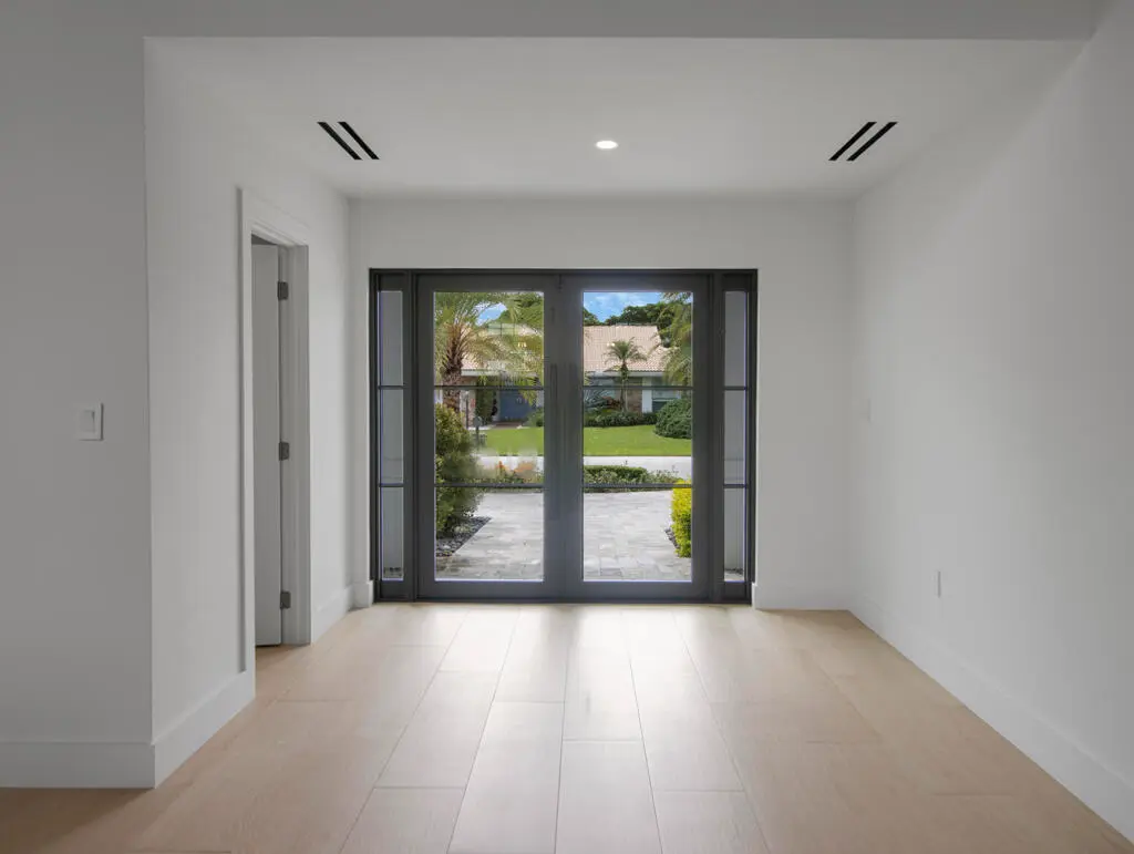 Entry at 4909 PINEVIEW Circle, Delray Beach
