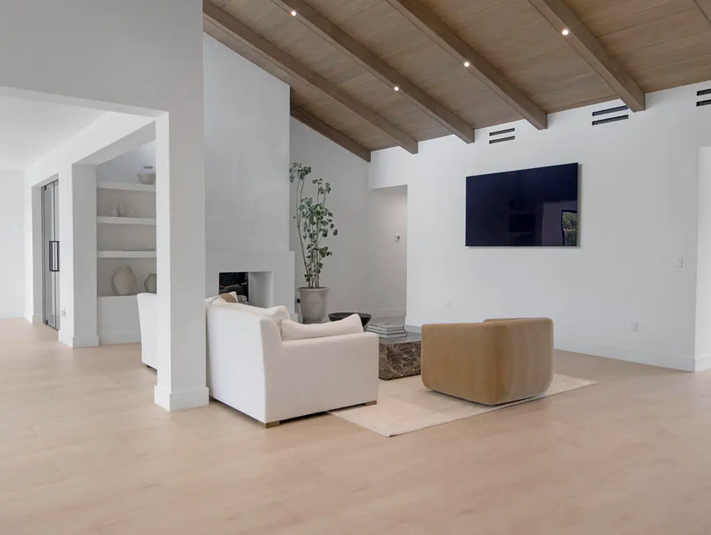 Living room at 4909 PINEVIEW Circle, Delray Beach