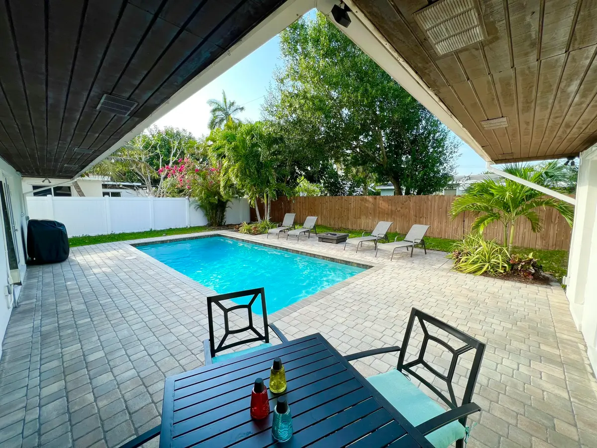 IMG_0756 at 3251 SW 23RD Court, Fort Lauderdale