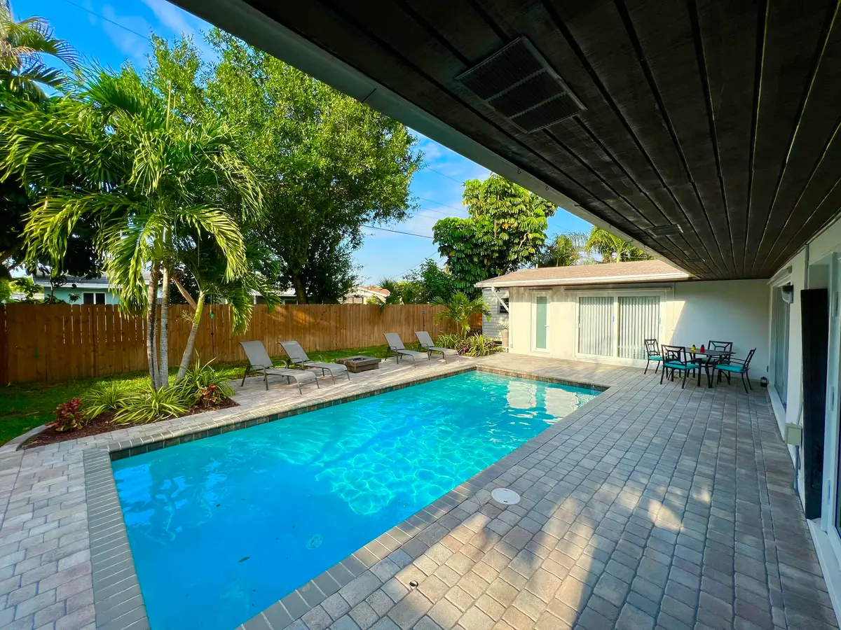 IMG_0758 at 3251 SW 23RD Court, Fort Lauderdale