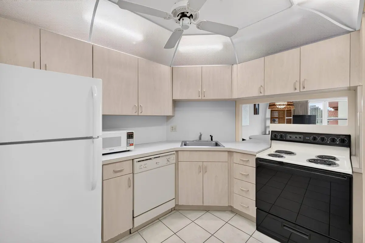Kitchen at 3000 E Sunrise Boulevard 15E, Fort Lauderdale