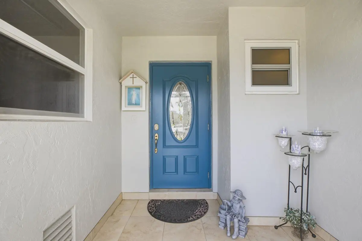 5_smg04409 at 3310 SW Villa Place, Palm City