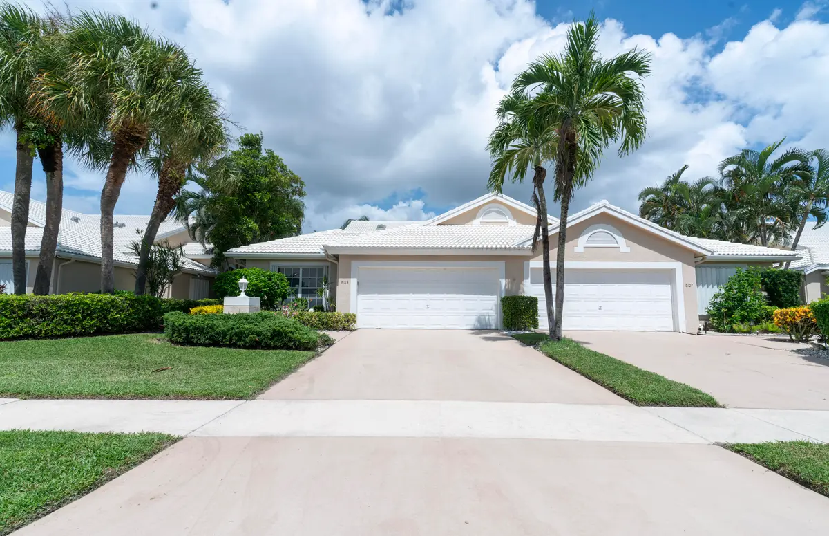Front of Structure at 6113 GREENSPOINTE Drive 10, Boynton Beach