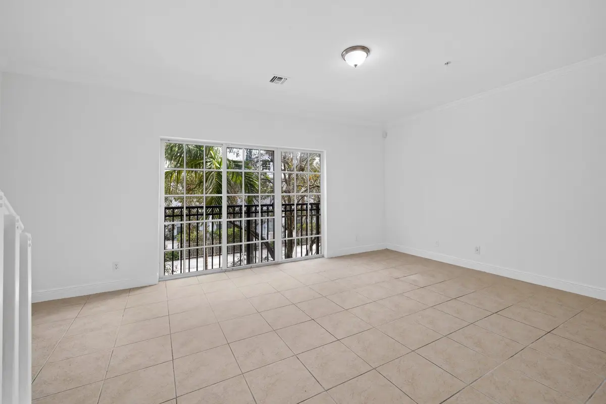 6b0a9210 at 601 S FEDERAL Highway 30, Lake Worth Beach