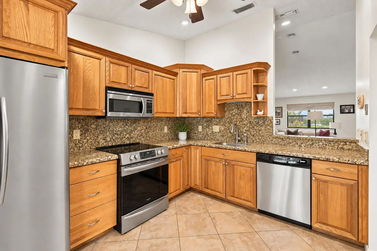 459 KNOLLWOOD Court 459, Royal Palm Beach, FL – photo 2