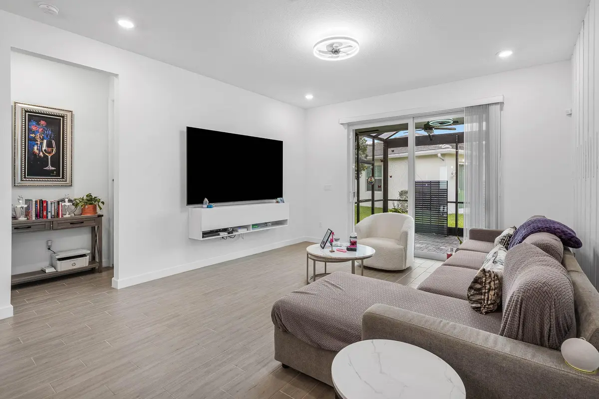 Great Room at 6982 Peters Lane, Delray Beach