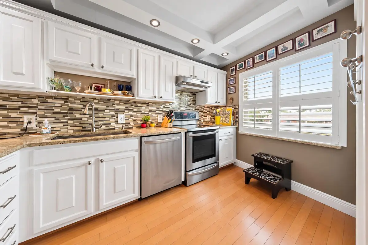 Kitchen1 at 155 Yacht Club Drive 207, North Palm Beach