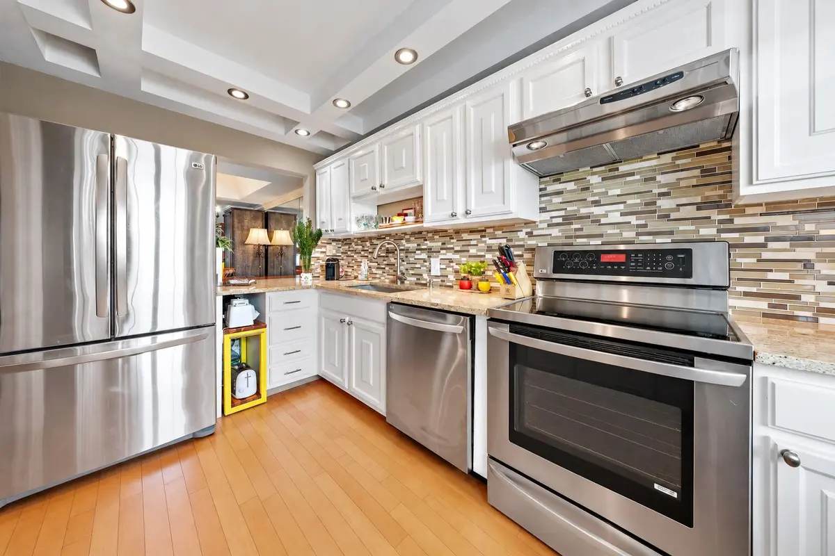 Kitchen2 at 155 Yacht Club Drive 207, North Palm Beach