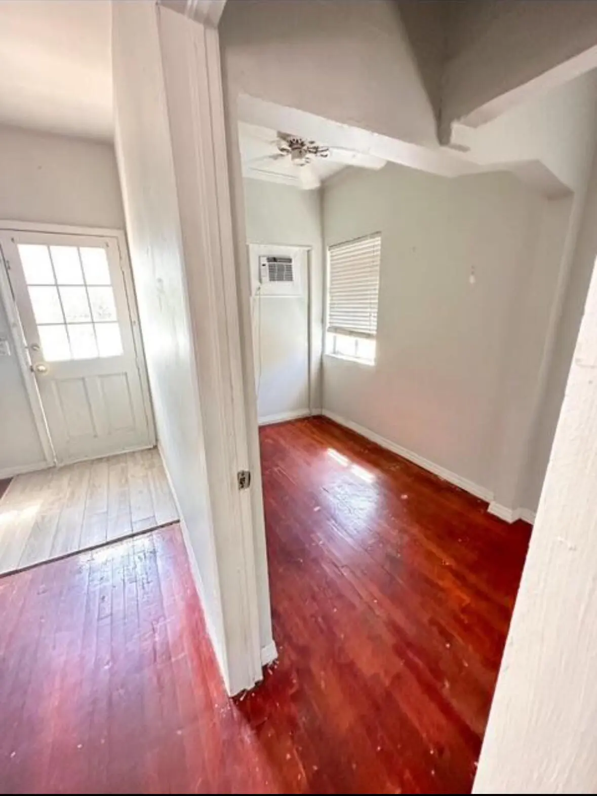 20250404152430577042000000-o at 113 N Lakeside Drive #6, Lake Worth Beach