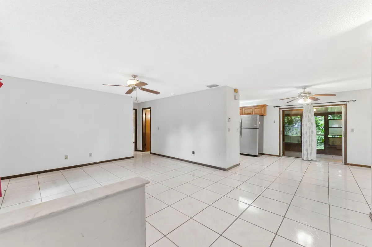 14-web-or-mls-DSC07803 at 629 SW RAY Avenue, Port St. Lucie