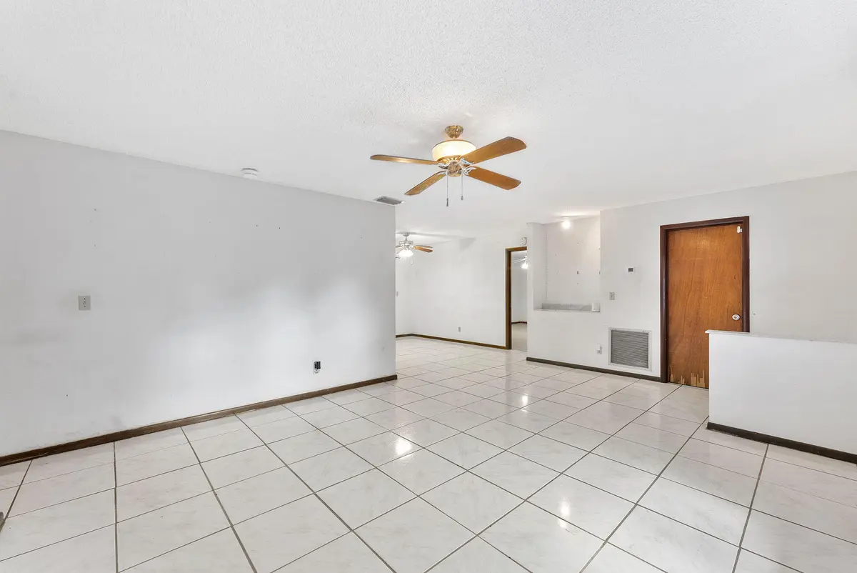 15-web-or-mls-DSC07808 at 629 SW RAY Avenue, Port St. Lucie