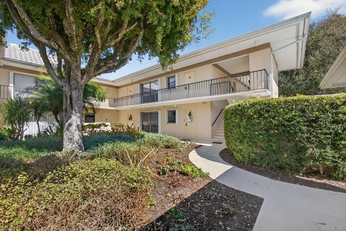 17D Turtle Creek Drive at 17 SE Turtle Creek Drive D, Jupiter