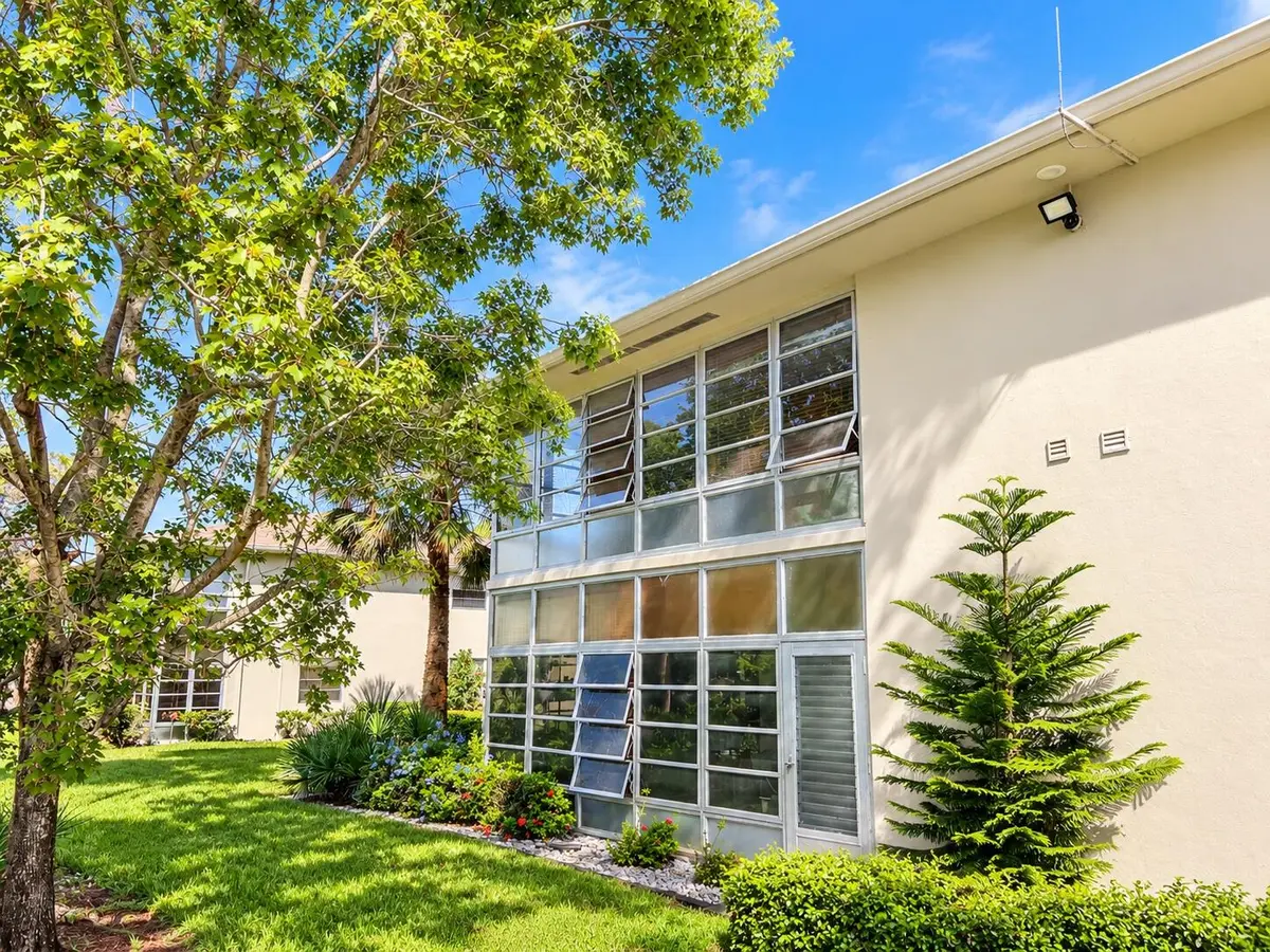 Exterior at 10 LAKE VISTA Trail 206, Port St. Lucie