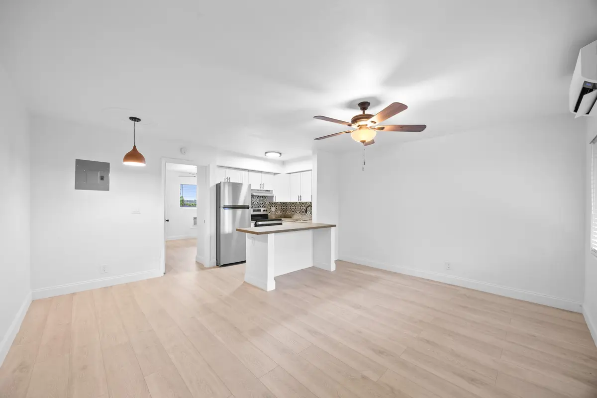 IMG_4294 at 1125 SW 15th Avenue Apt 2, Fort Lauderdale