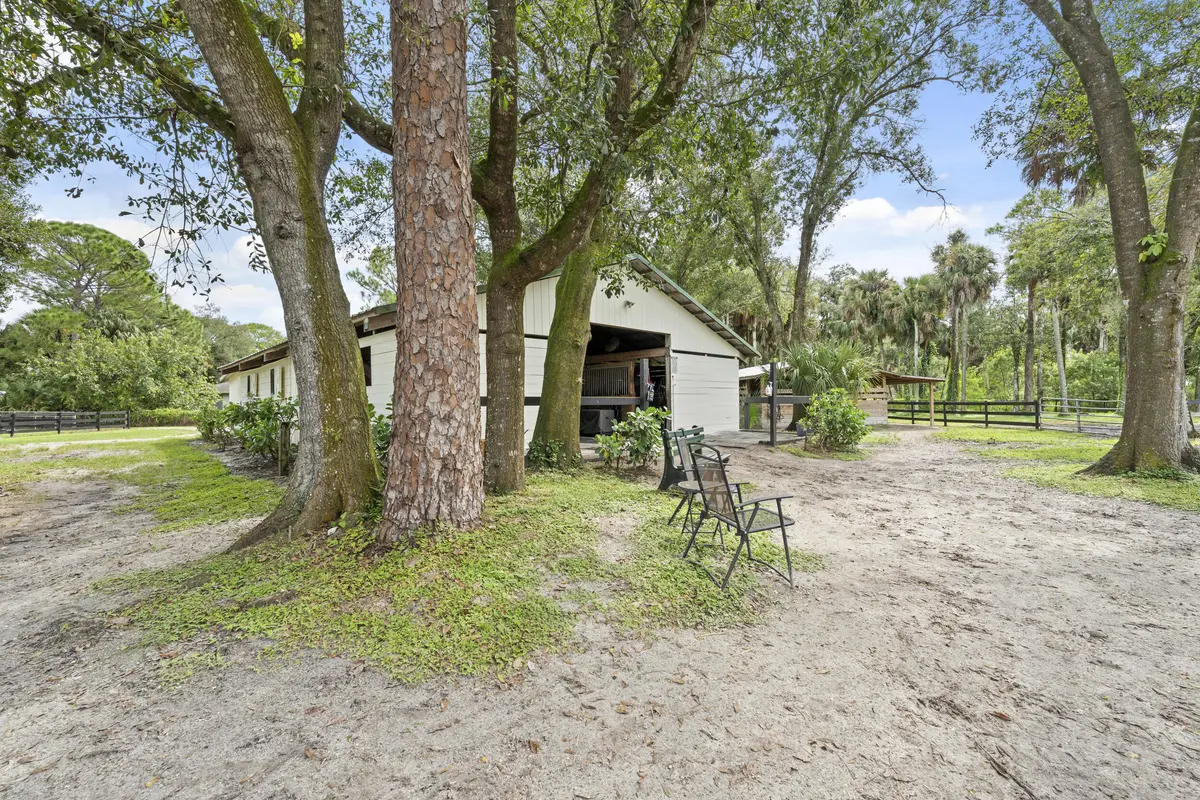 31_27 at 5258 SW CHEROKEE Street, Palm City
