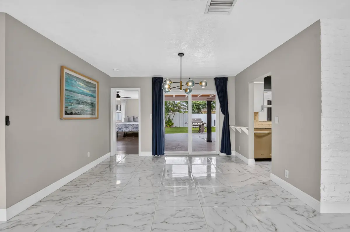 Dining Area at 214 NE 25th Street, Boca Raton