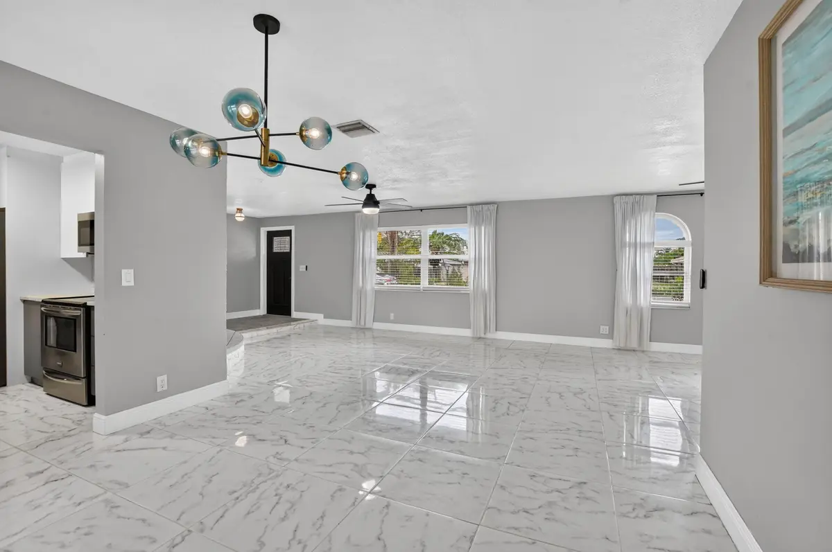 Dining Area at 214 NE 25th Street, Boca Raton