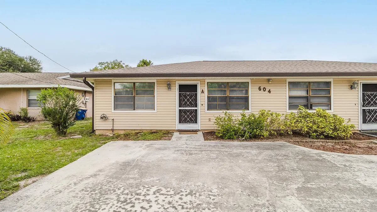 604 ROSELYN Avenue A, Fort Pierce, FL – photo 1