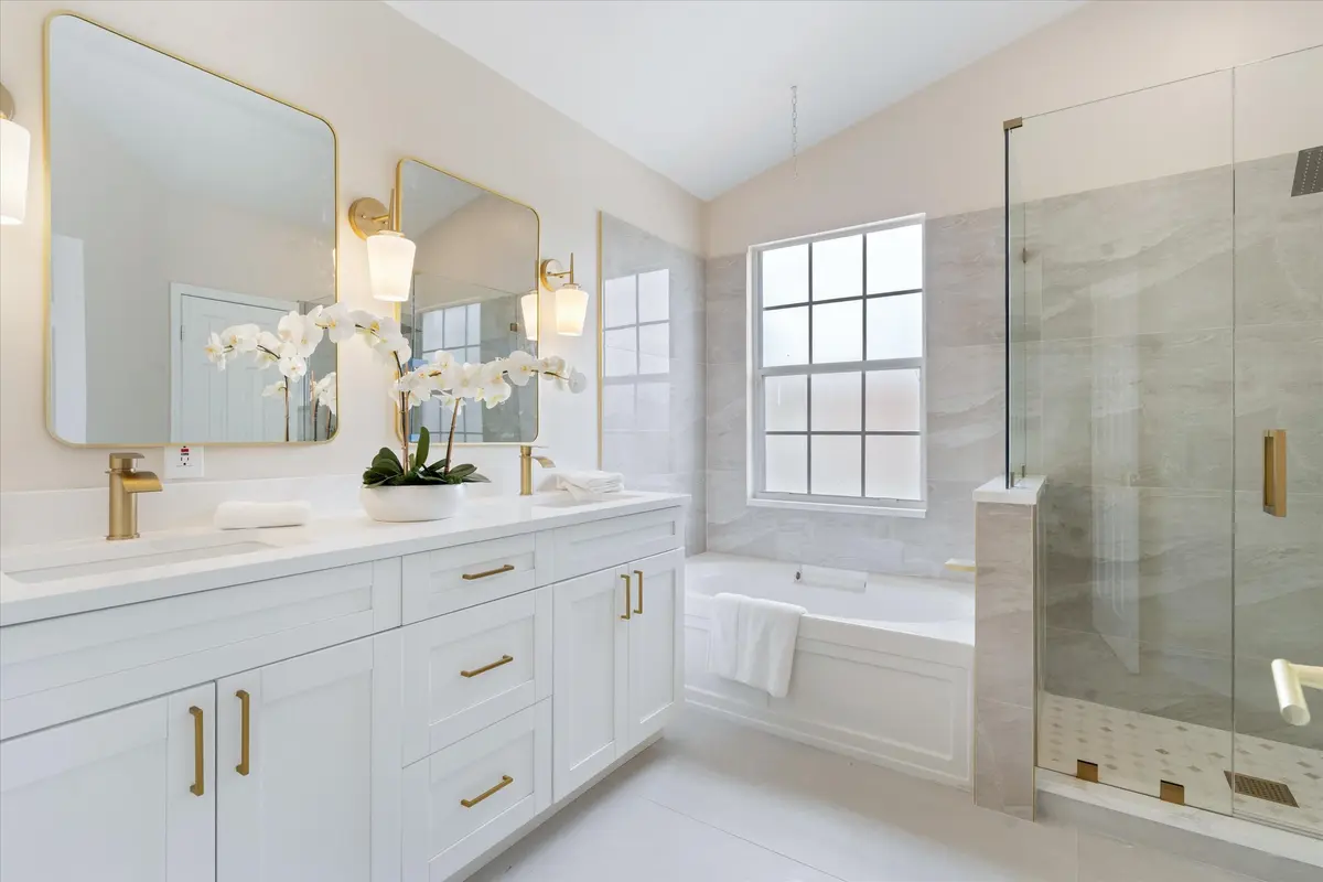 17-8266 Via Serena Boca Raton, FL-124 at 8266 Via Serena, Boca Raton