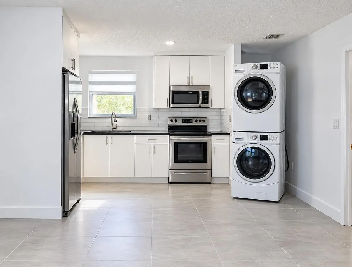 27c49055-39d4-4fb1-8191-107d63c5e2f3 at 7327 SW 22ND Street 2, Miami