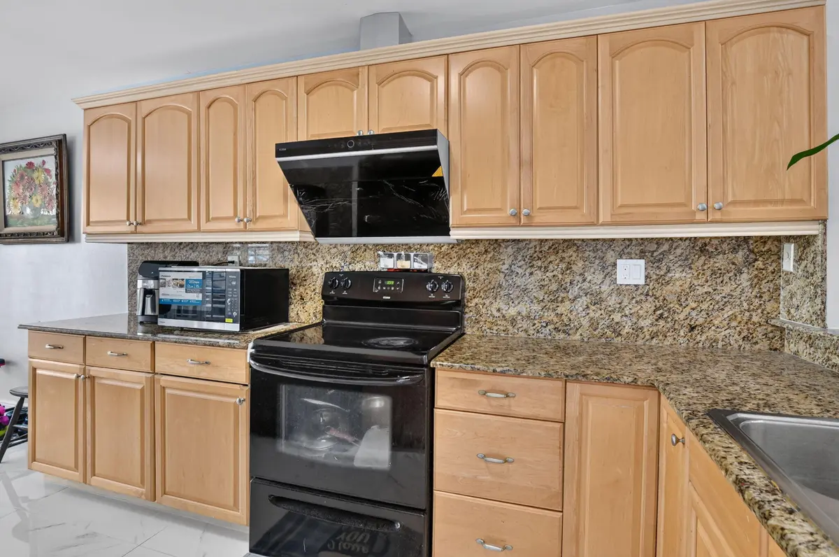 8-web-or-mls-DSC_5154 at 4460 NE 5th Avenue, Boca Raton