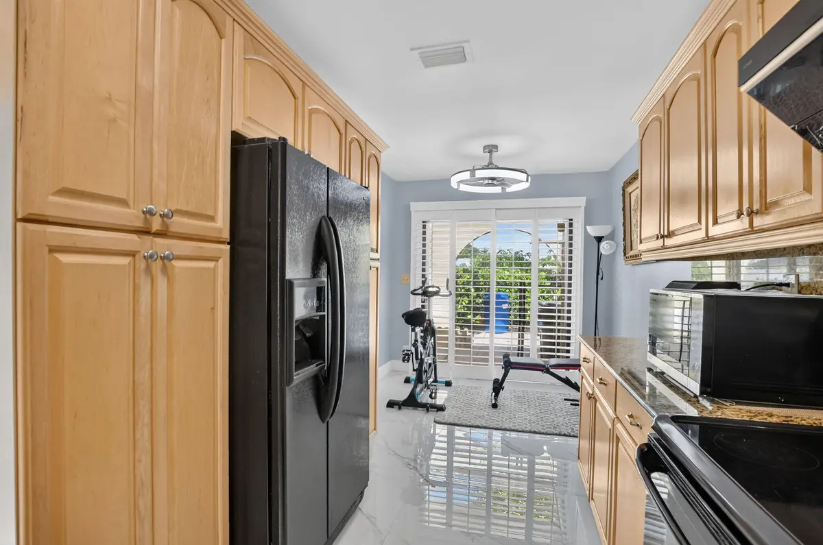 9-web-or-mls-DSC_5159 at 4460 NE 5th Avenue, Boca Raton