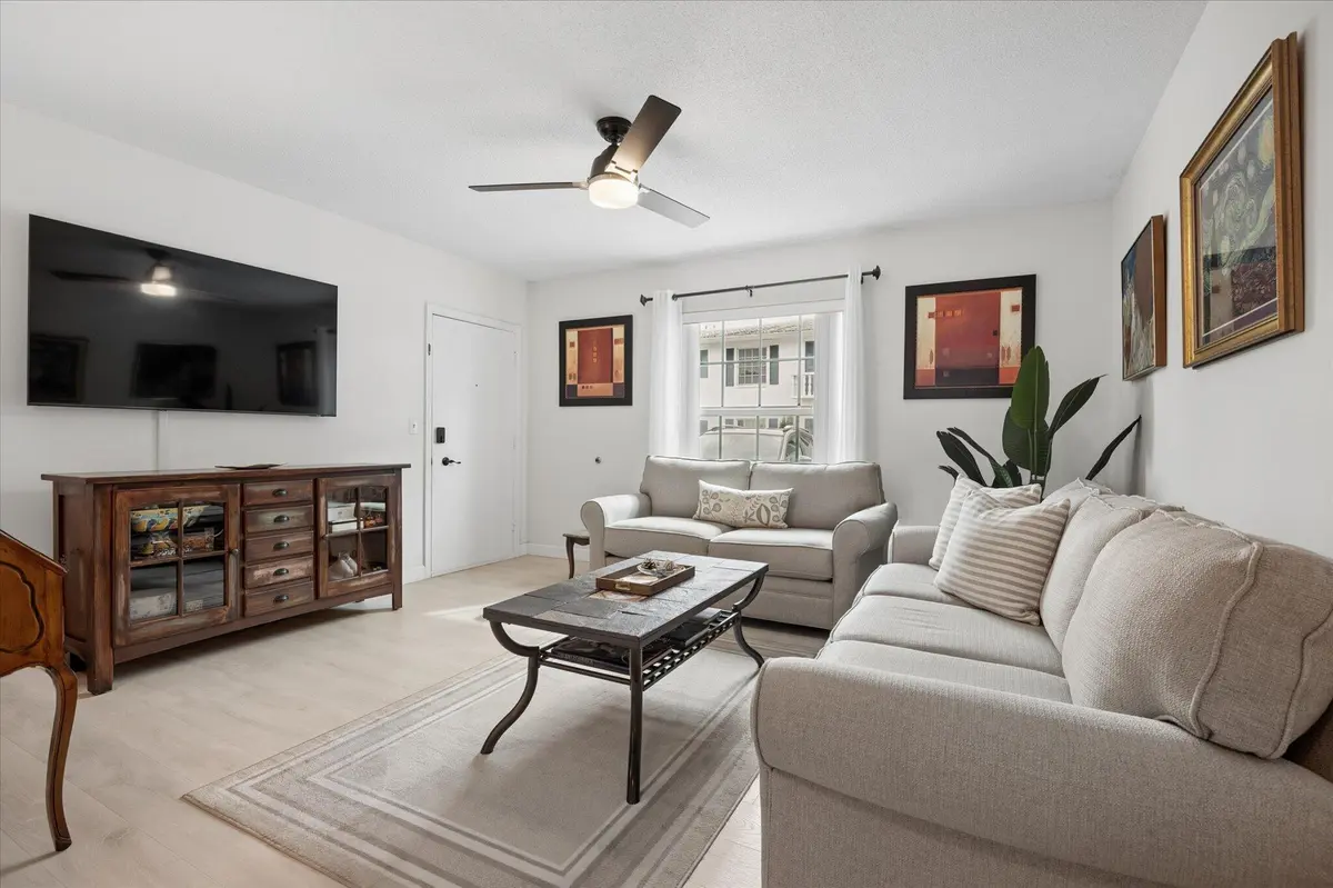Living at 2151 NE 68TH 201, Fort Lauderdale