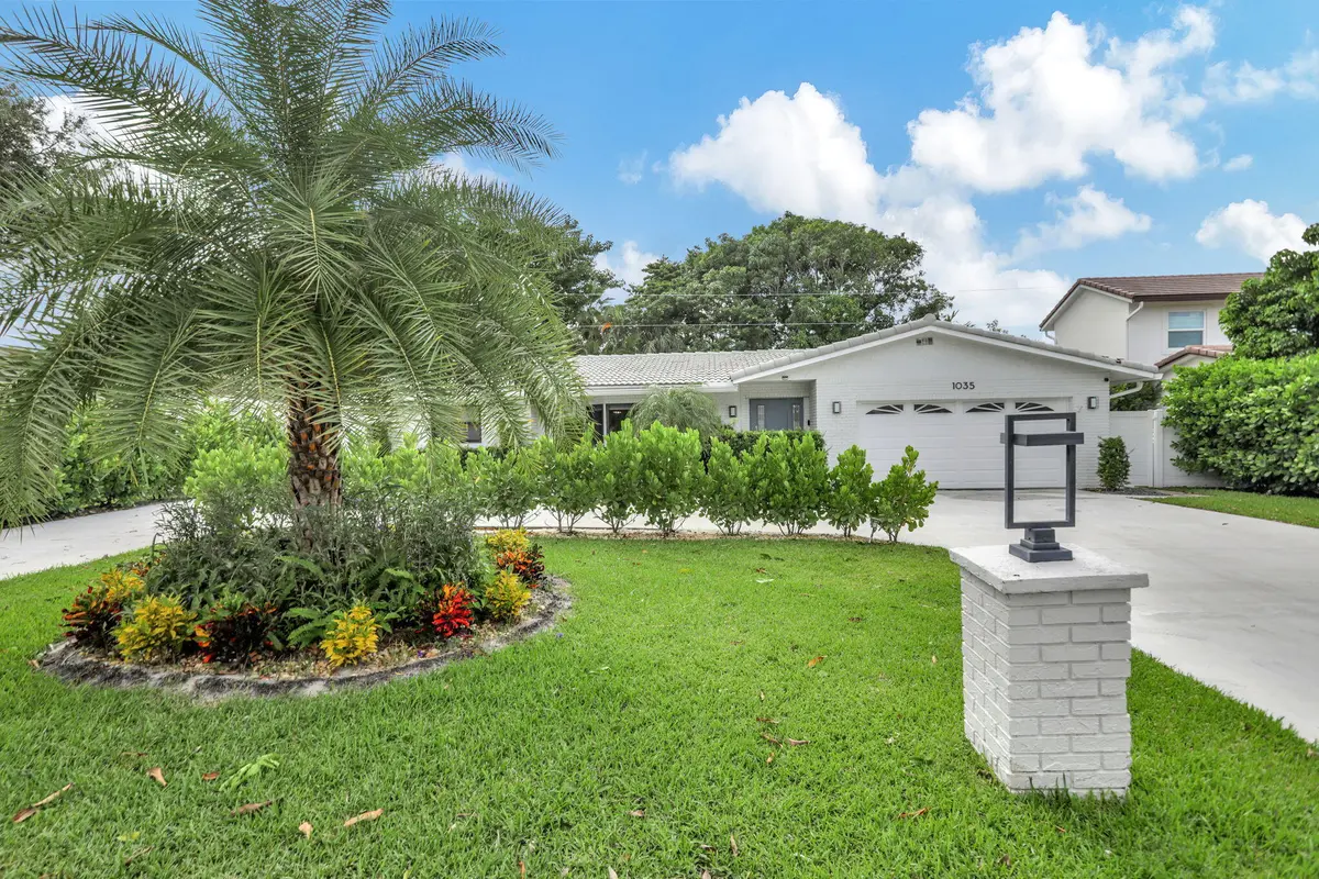 2-web-or-mls-001L3752 at 1035 NW 5TH Avenue, Boca Raton