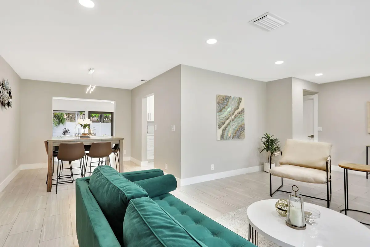 8-web-or-mls-001L3781 at 1035 NW 5TH Avenue, Boca Raton