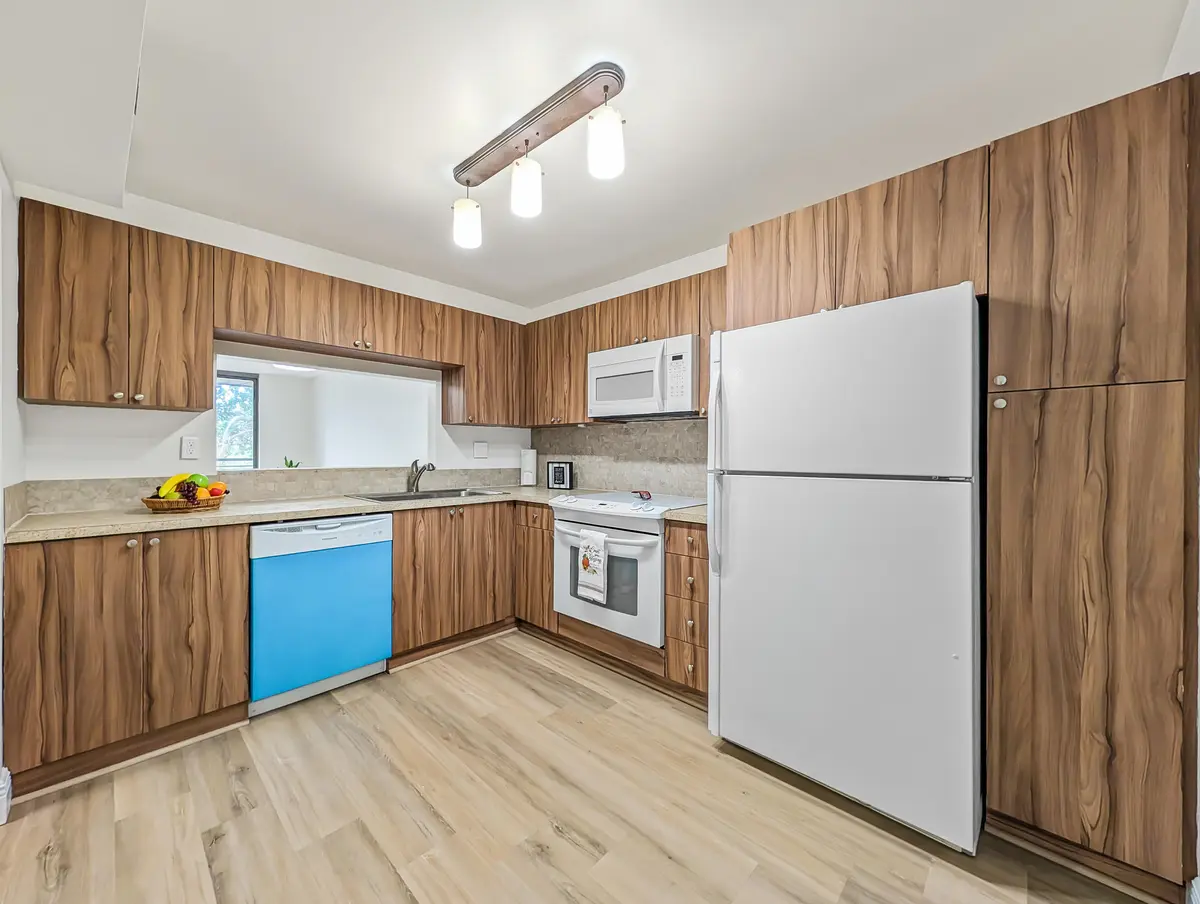 ABC01202 - Copy - Copy - Copy at 900 Colony Point Circle 205, Pembroke Pines