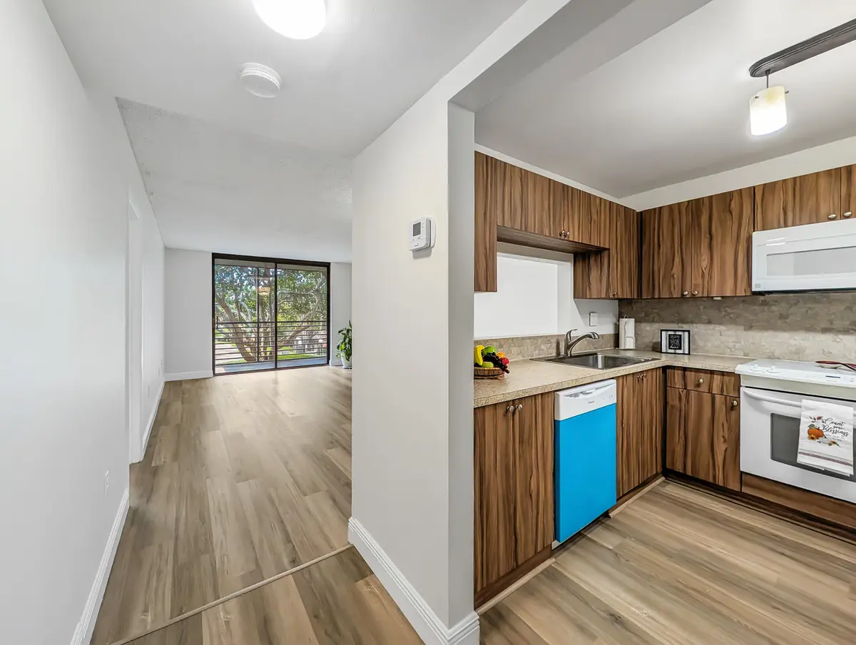 ABC01214 - Copy - Copy - Copy at 900 Colony Point Circle 205, Pembroke Pines