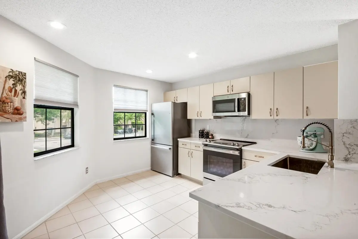 6690 MONTEGO BAY BLVD F - KITCHEN at 6690 Montego Bay Boulevard F, Boca Raton
