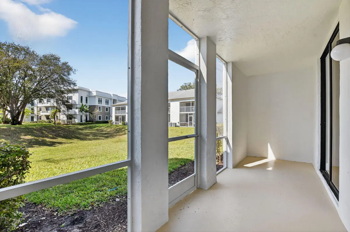26-web-or-mls-DSC_5317 at 100 W Hidden Valley Boulevard 101, Boca Raton