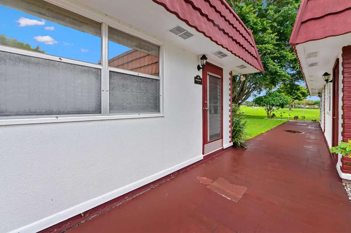02 Front 02 at 195 Waterford Crescent, Delray Beach