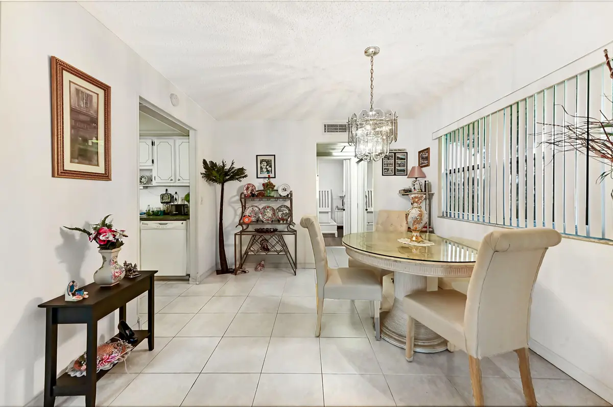 08 Dining area 01 at 195 Waterford Crescent, Delray Beach