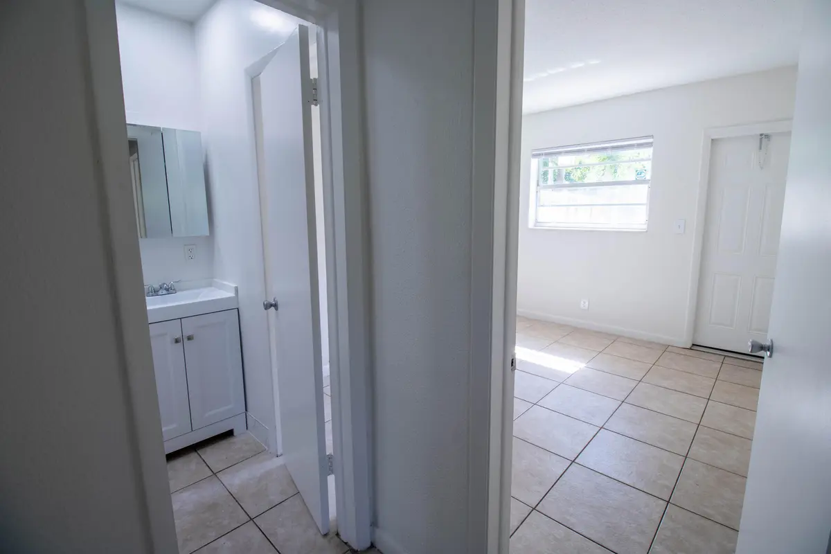 IMG_1695-HDR at 835 SW 4TH Street #4, Fort Lauderdale