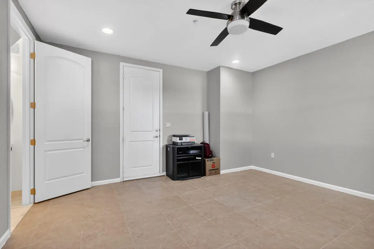 5-web-or-mls-8H3A0292 at 11900 SW 27TH Street 1006, Miramar