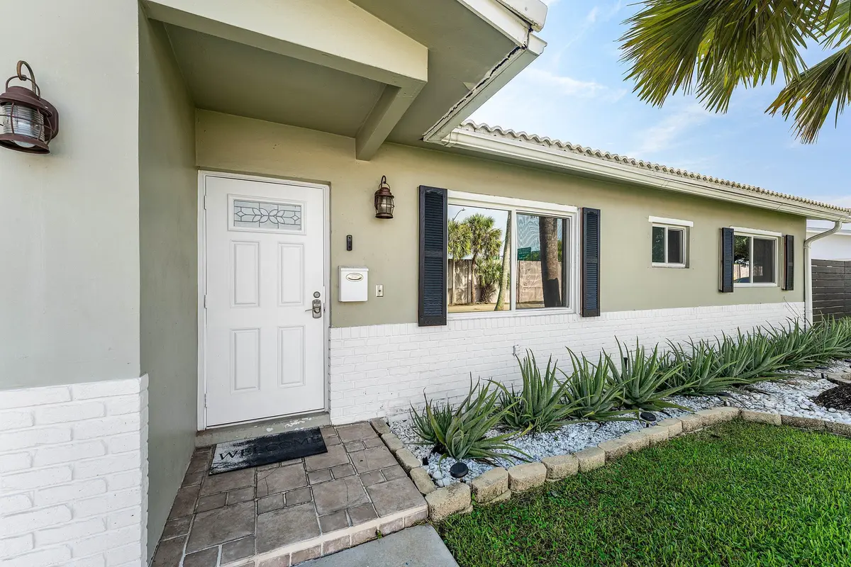 004-1224Southwest16thAvenue-BocaRaton-FL at 1224 SW 16th Avenue, Boca Raton