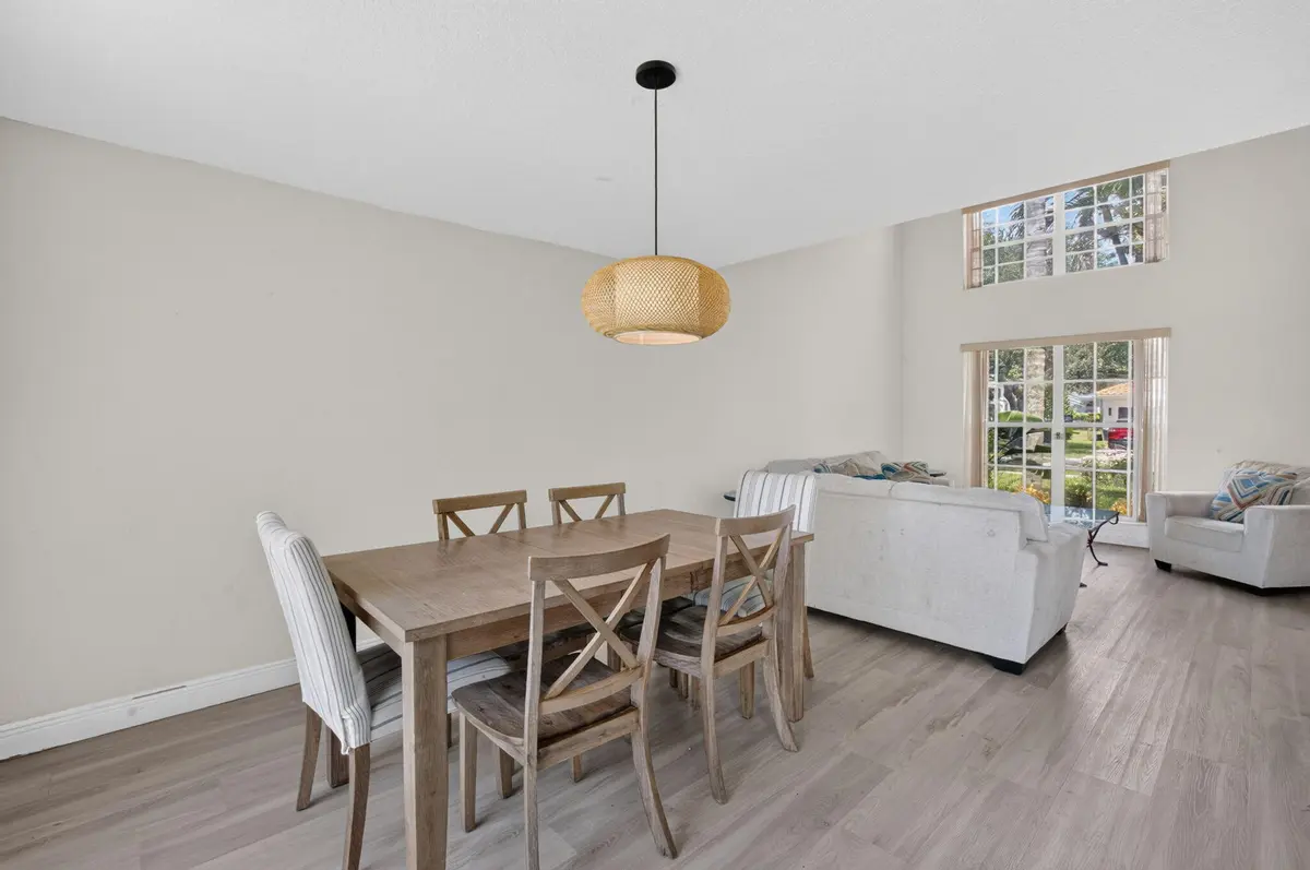 Neutral Flooring at 4060 SEA GRAPE Circle, Delray Beach