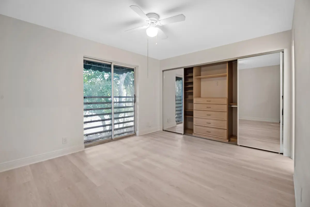 13_accutour_690 se 23rd ave apt 3 -017 at 690 SE 23rd Avenue 3, Pompano Beach