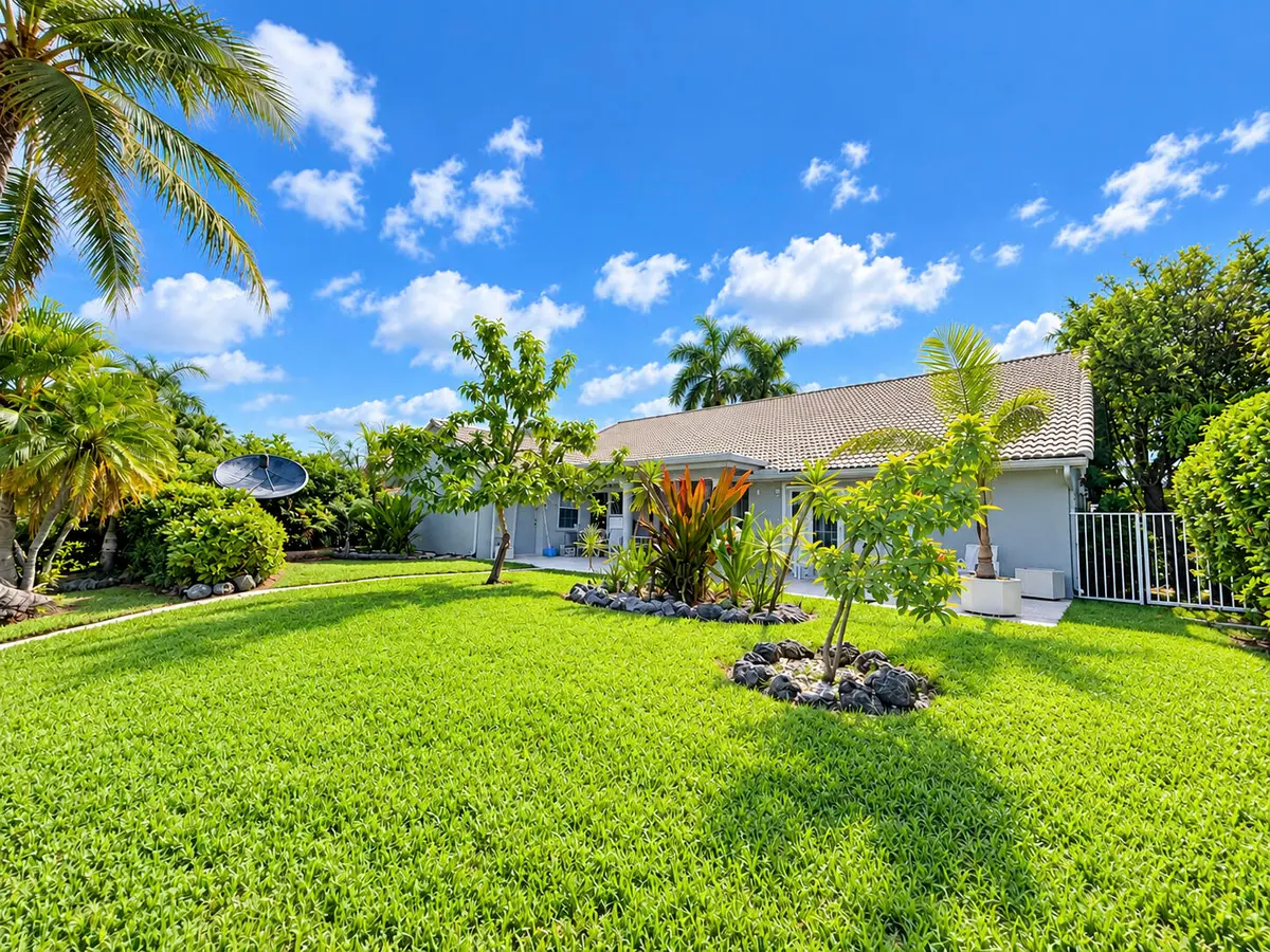 Backyard3 at 492 NW 162nd Avenue, Pembroke Pines