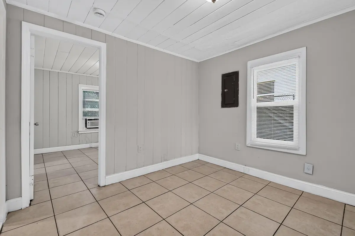 8877thSt-Unit100(1) at 885-887 7TH Street #100, West Palm Beach