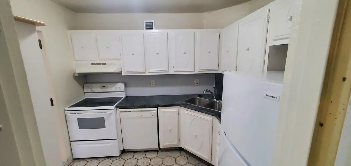 New kit 2 at 3109 Oakland Shores Drive G105, Oakland Park