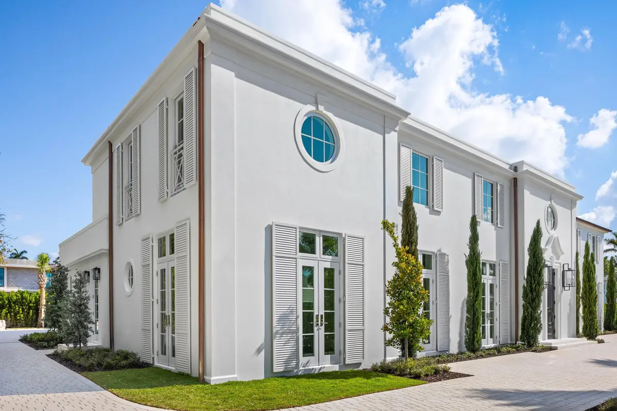 Front Side at 301 Plantation Road, Palm Beach