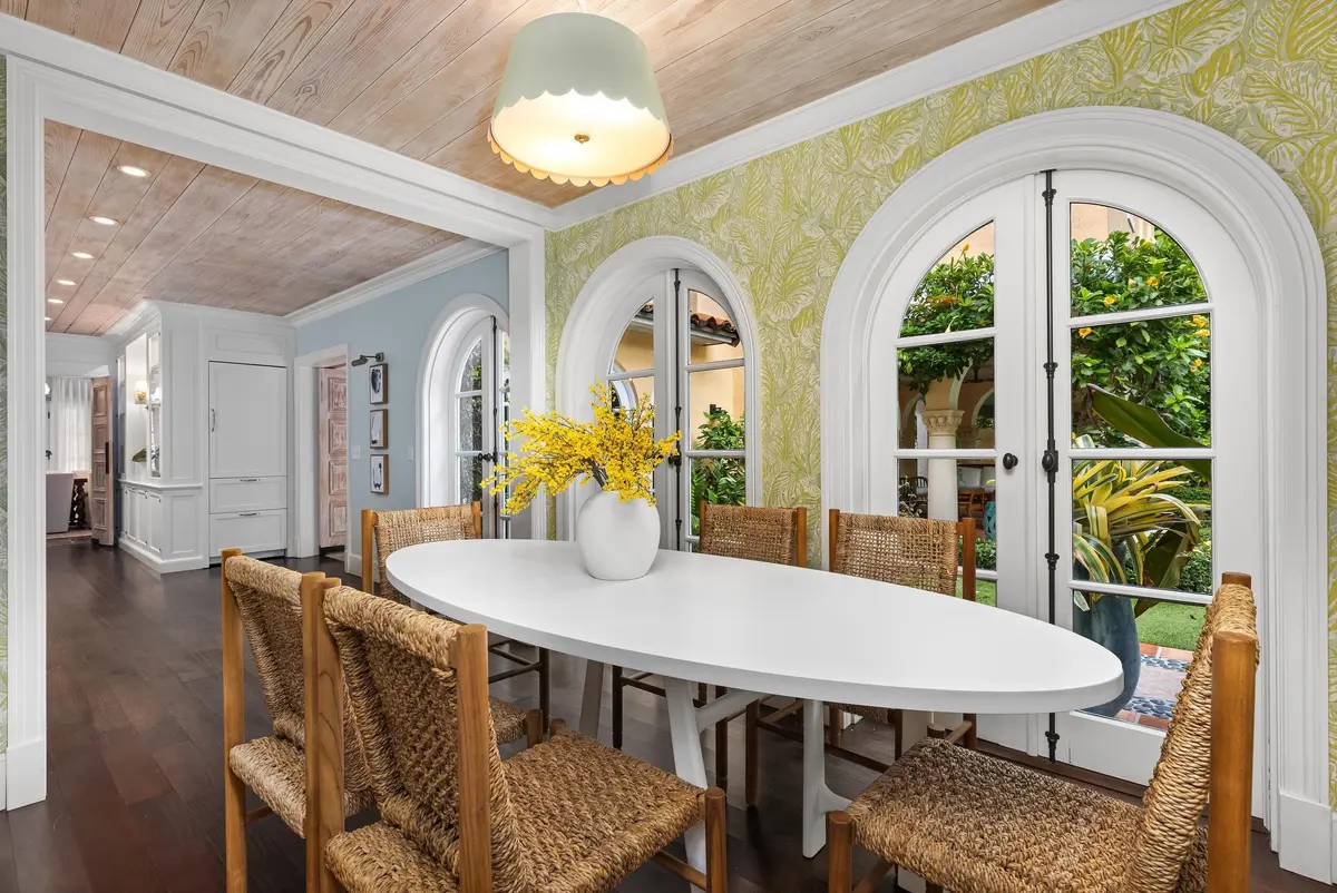 Breakfast Area at 124 Brazilian Avenue, Palm Beach