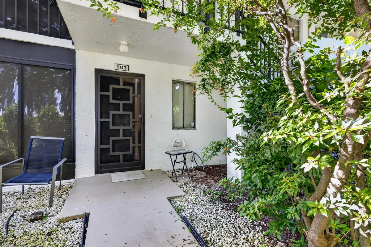 3-web-or-mls-_14A2156 at 14881 WEDGEFIELD Drive 103, Delray Beach