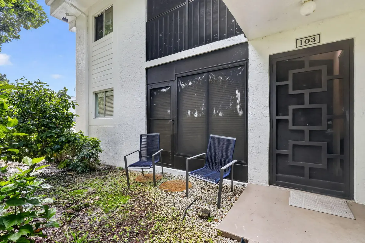 4-web-or-mls-_14A2326 at 14881 WEDGEFIELD Drive 103, Delray Beach