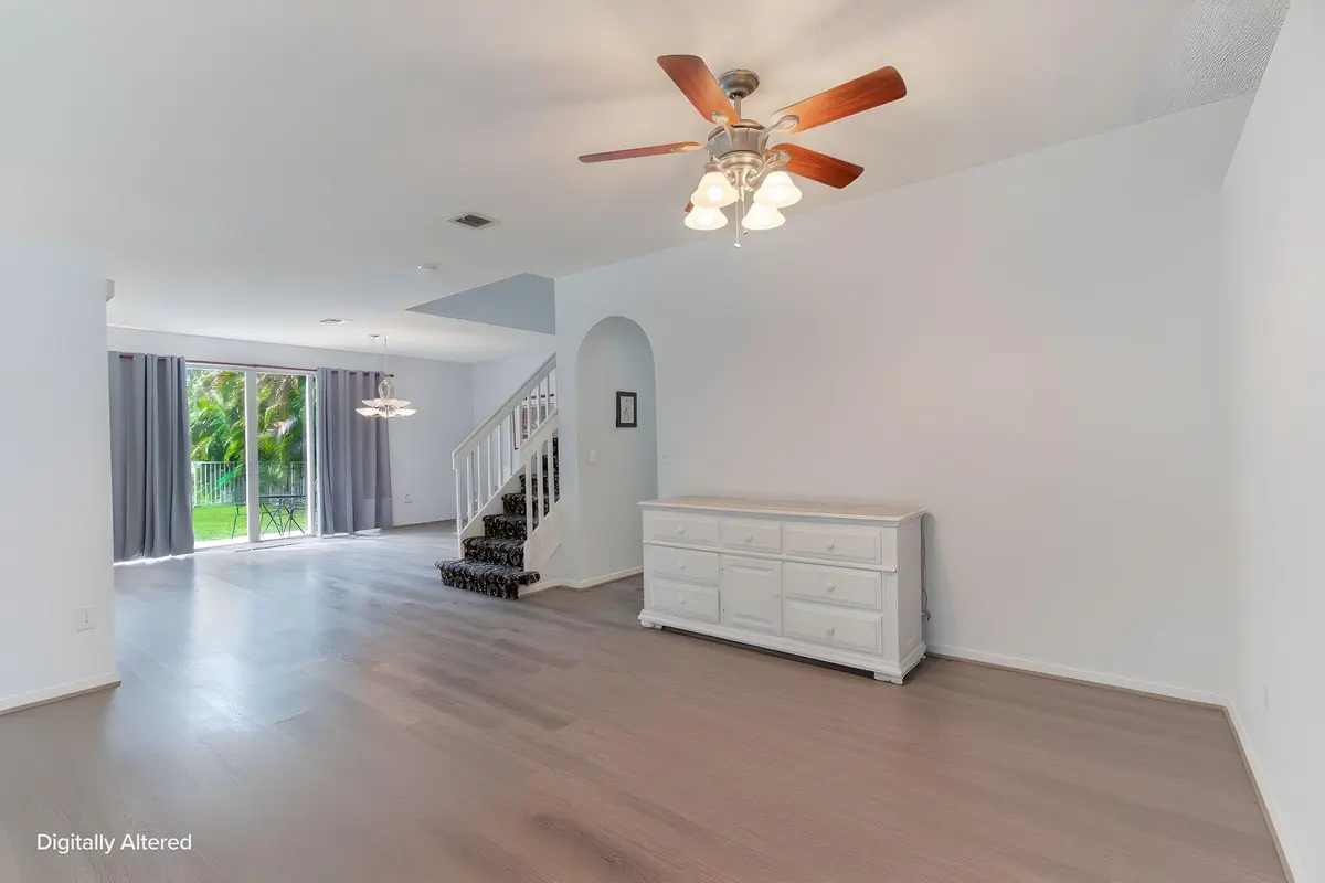 Entry at 9912 WOODWORTH Court, Wellington
