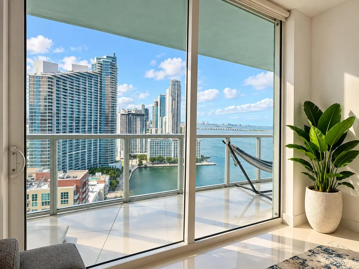 b4c07b29-244d-4a57-9051-b7ab80c0a5ee at 1900 N Bayshore Drive 2604, Miami